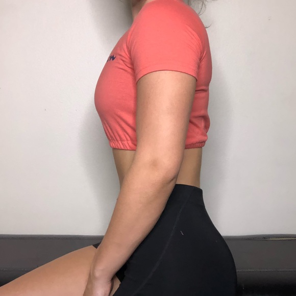 CHAMPION Crop Top - Picture 2 of 2
